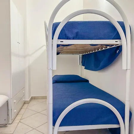 Iside - Piscina - Vista Mare