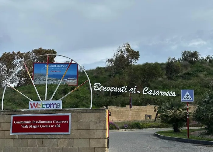 Apartamento Iside - Piscina - Vista Mare Crotone